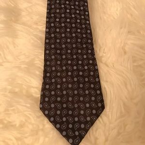 Saks 5th Ave Tie